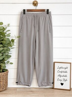 🤍 Lightweight Gray Performance Jogger Pants Size Medium | Stretch Travel Athleis